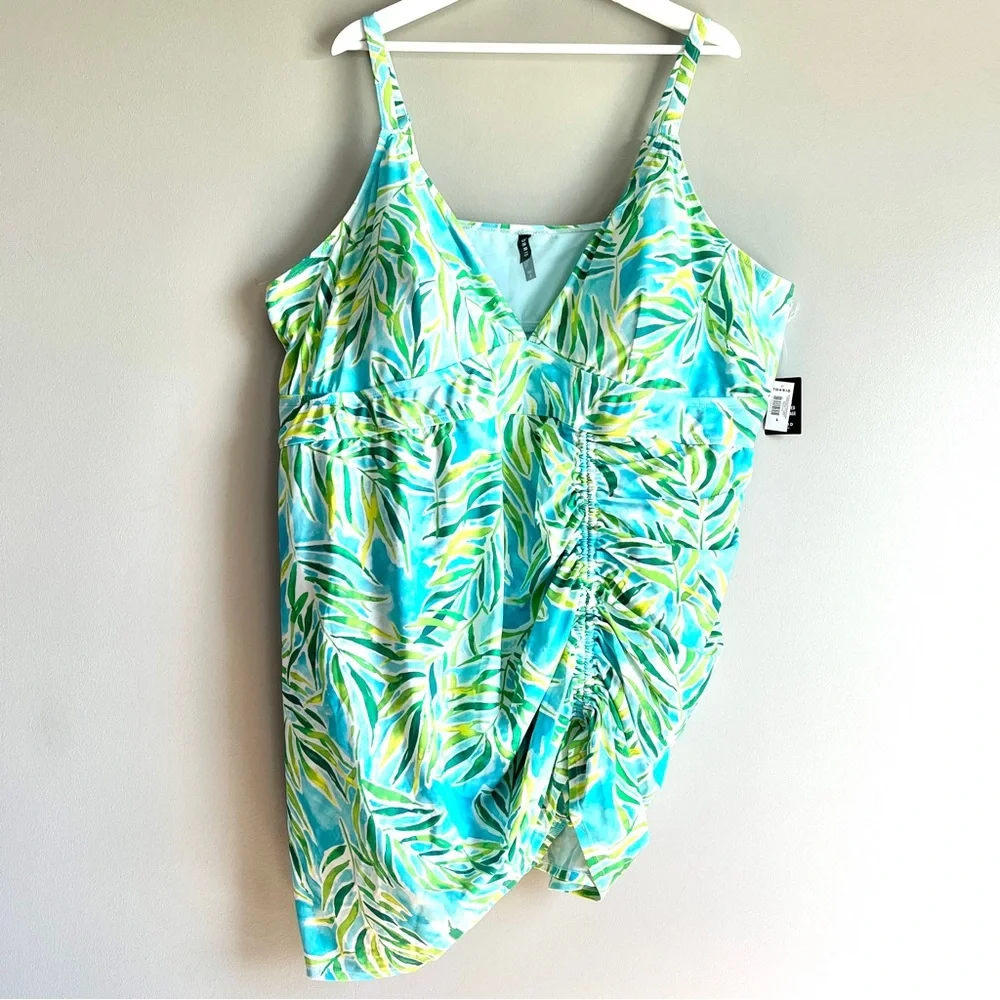 Torrid NEW Swimsuit Dress plus 6X one piece Side Cinch Fitted wireless shelf bra